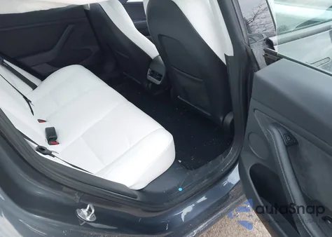 2023 Tesla Model 3 Rear-Wheel Drive z USA, uszkodzony, nr VIN 5YJ3E1EA5PF659807